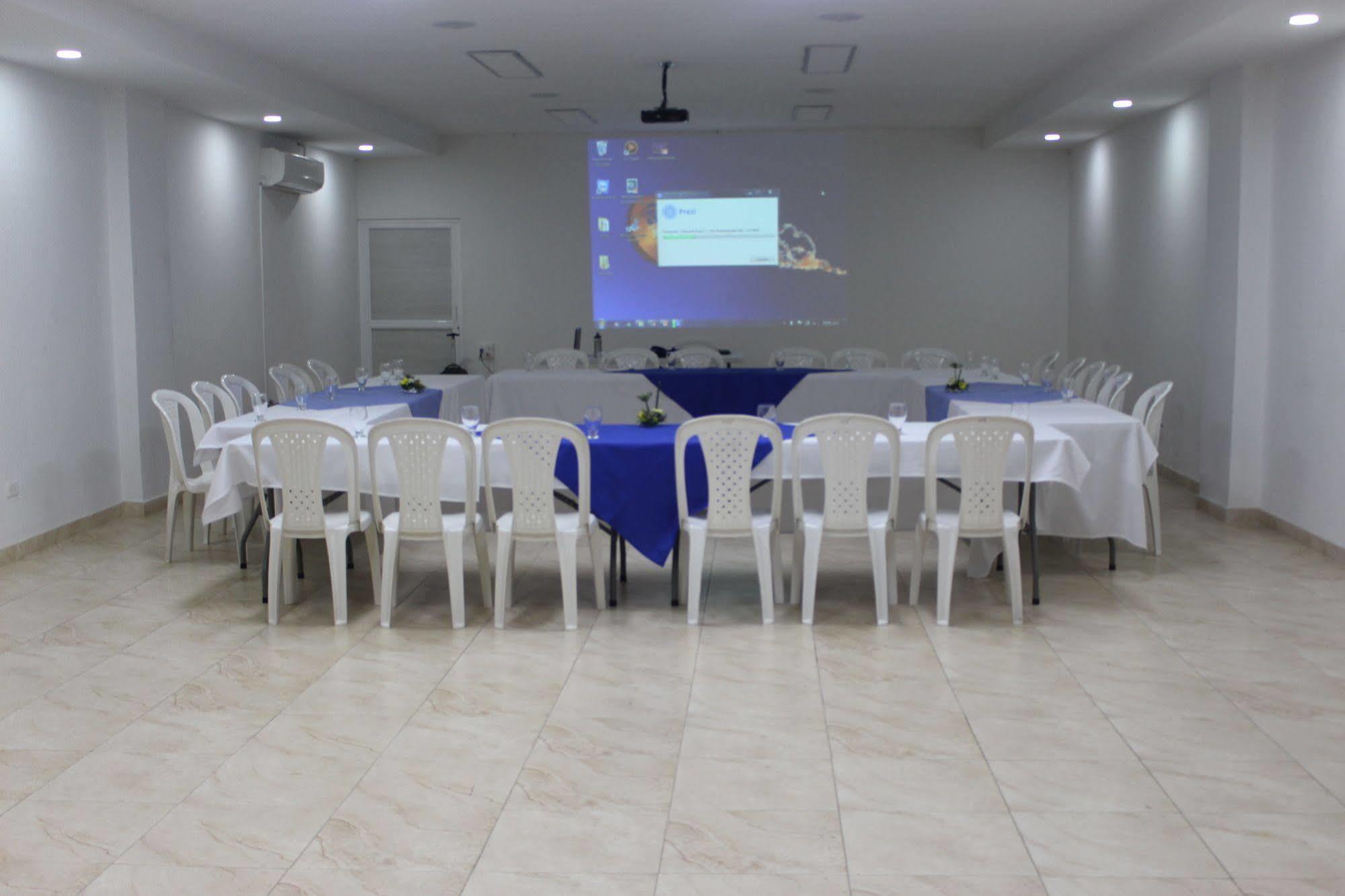 Ayenda 1501 Metropolitana Plaza Hotel Bucaramanga Ngoại thất bức ảnh